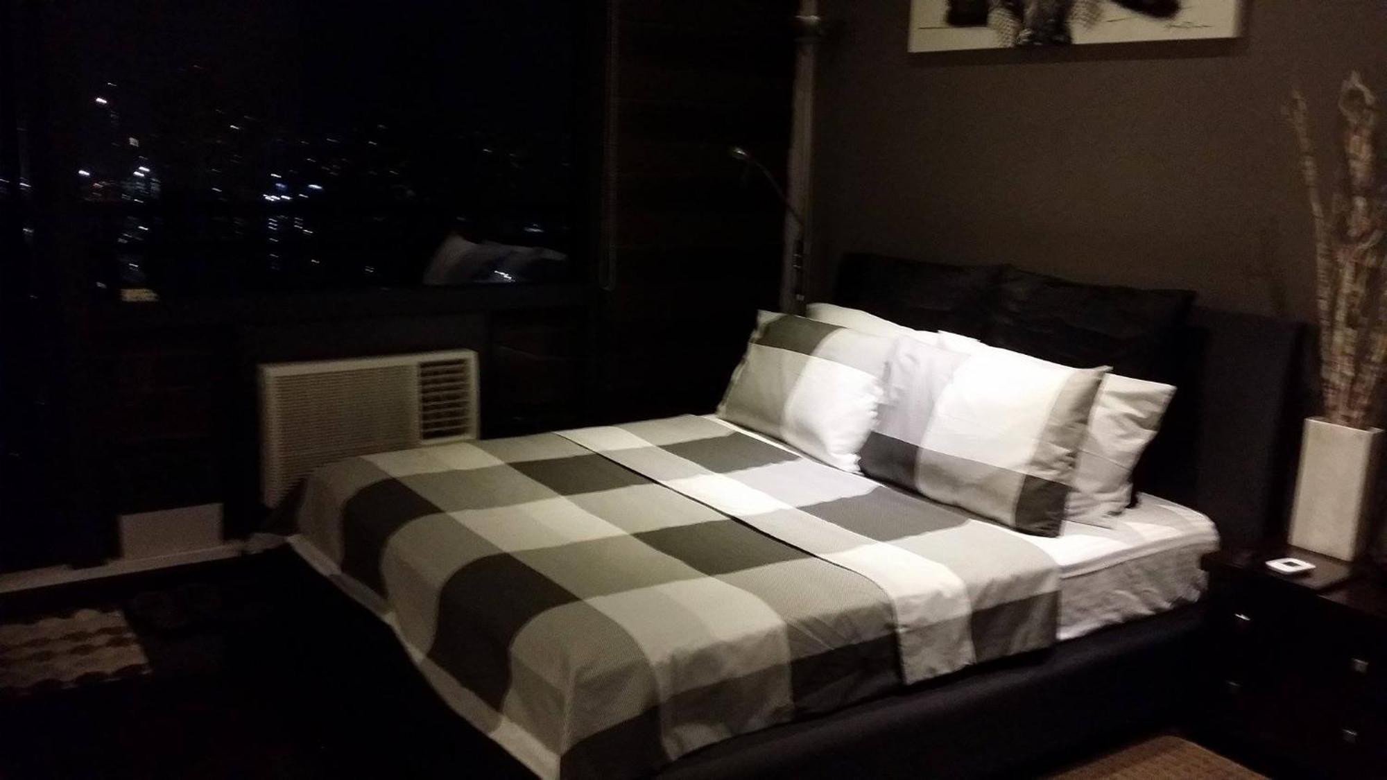 Seven Doors Aparthotels In Gramercy Makati Makati City Buitenkant foto