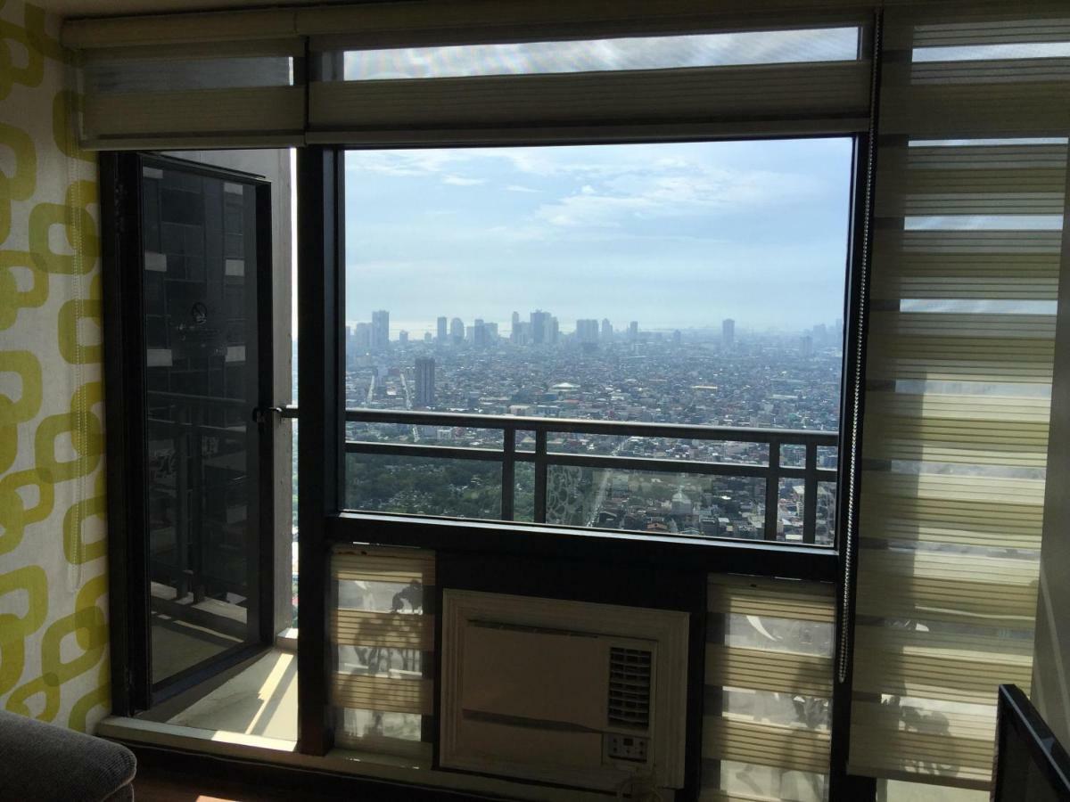 Seven Doors Aparthotels In Gramercy Makati Makati City Buitenkant foto
